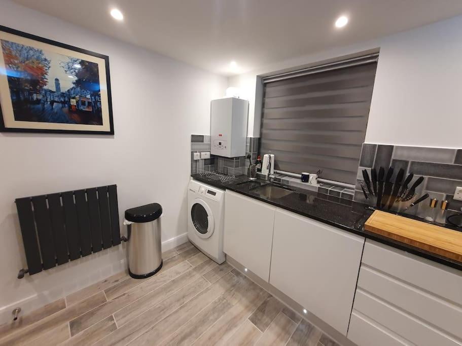 Luton Town Centre Executive Apartment Exterior photo